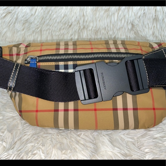 Burberry Beige Canvas Sunny Bumbag - Picture 3 of 10